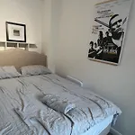 Quiet Double Room In Canada Water