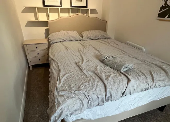 Quiet Double Room In Canada Water